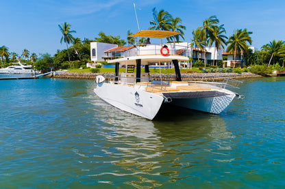 LUXURY CATAMARAN OCEAN TOUR & SNORKEL