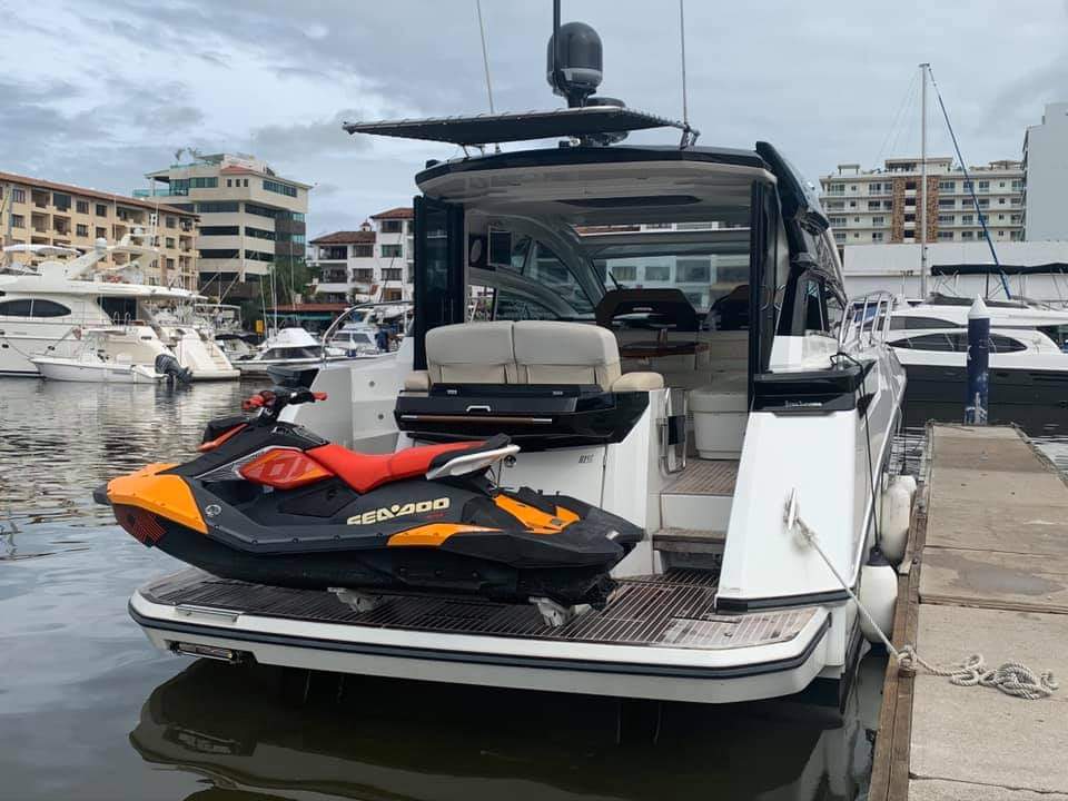 GRAND TURISMO BENETEAU YACHT, 50 FEET, 12 PASSENGERS